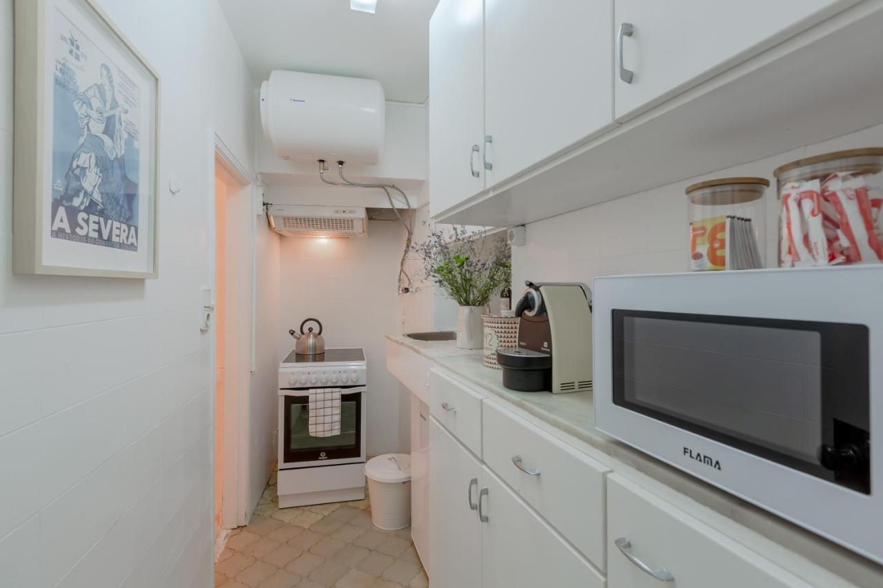 Typical Alfama Apartment, By Timecooler Lisbona Esterno foto