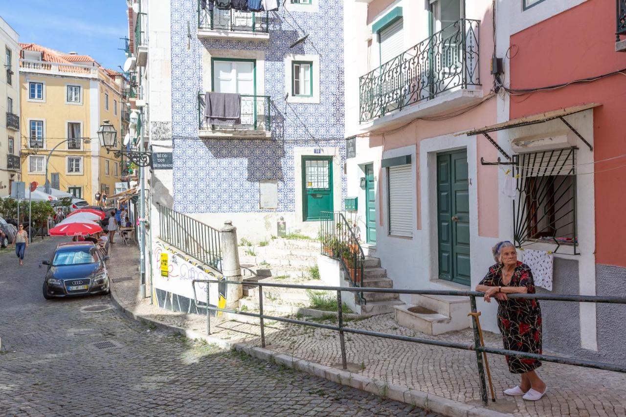 Typical Alfama Apartment, By Timecooler Lisbona Esterno foto